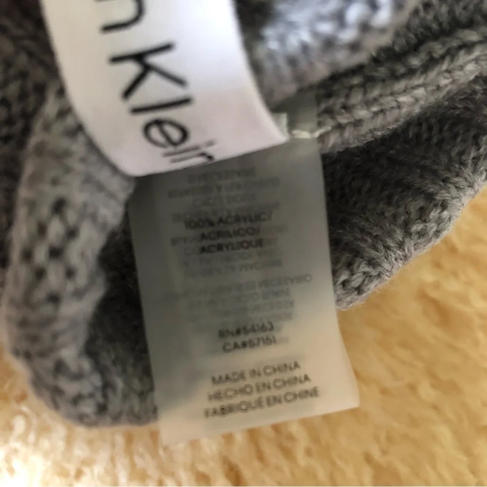Calvin Klein Grey knitted convertible finger & thumbless gloves w/mitten flap